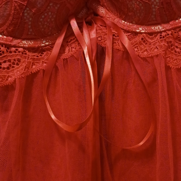 Red Victoria's Secret sheer padded babydoll with accents size 36C - Picture 11 of 13